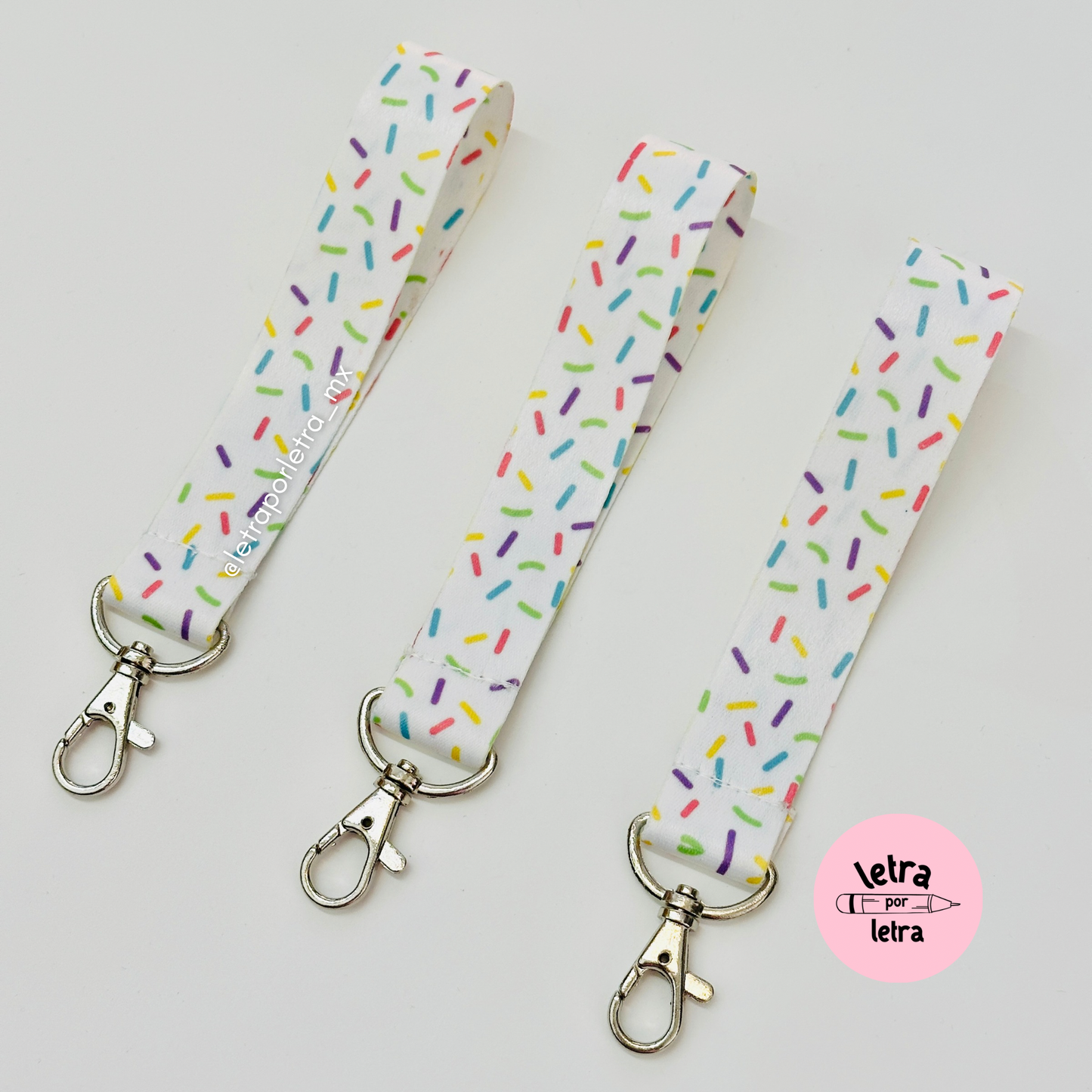 Llavero Sprinkles blanco