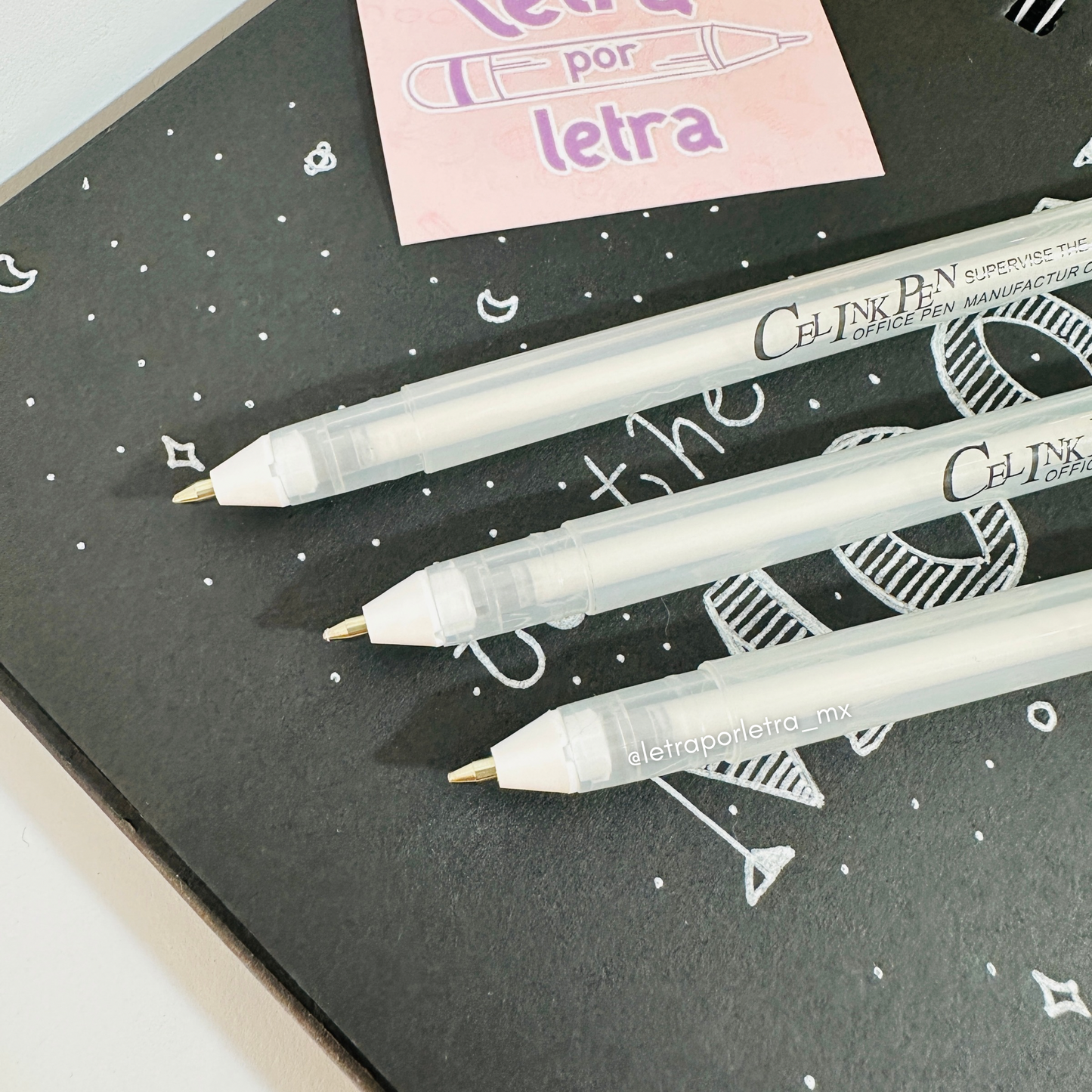 Pluma Cel ink blanca