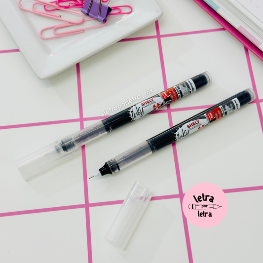 Pluma Inky negra