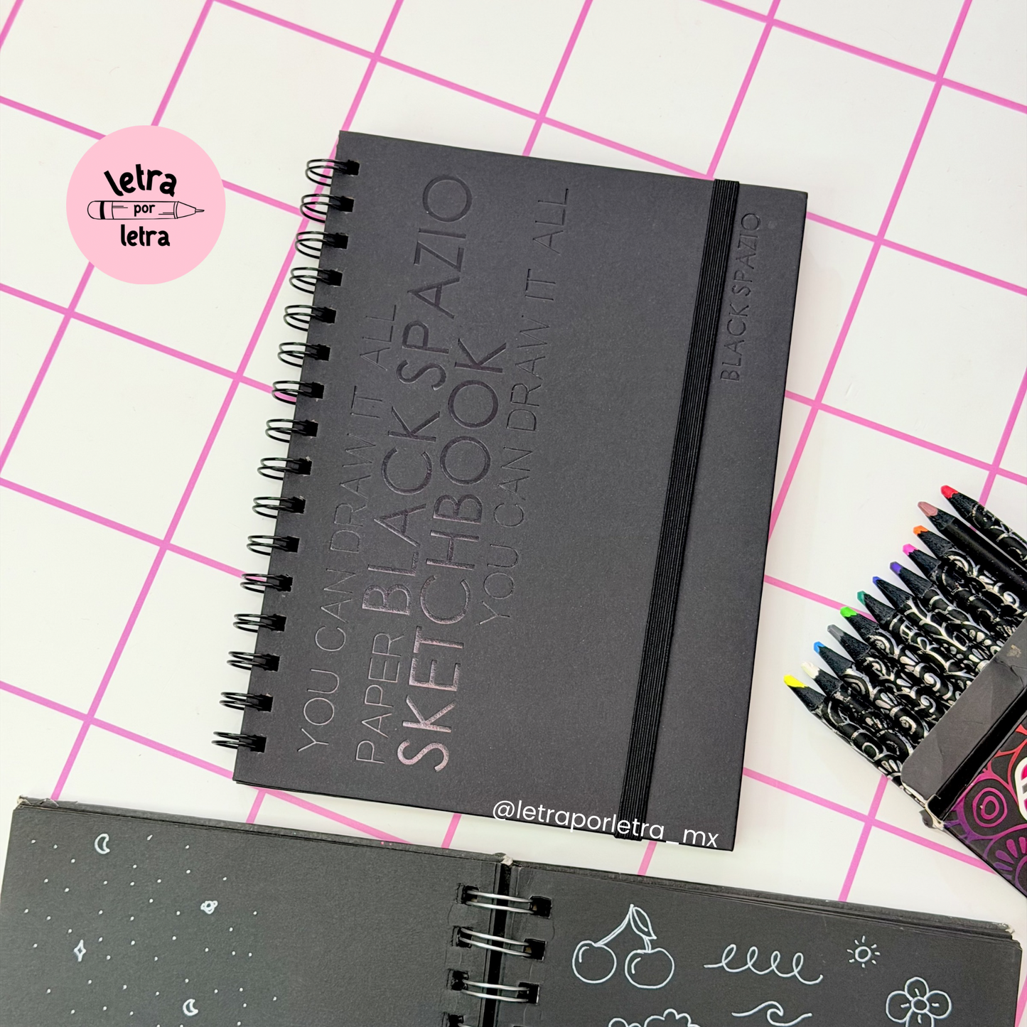 Sketchbook de hoja negra
