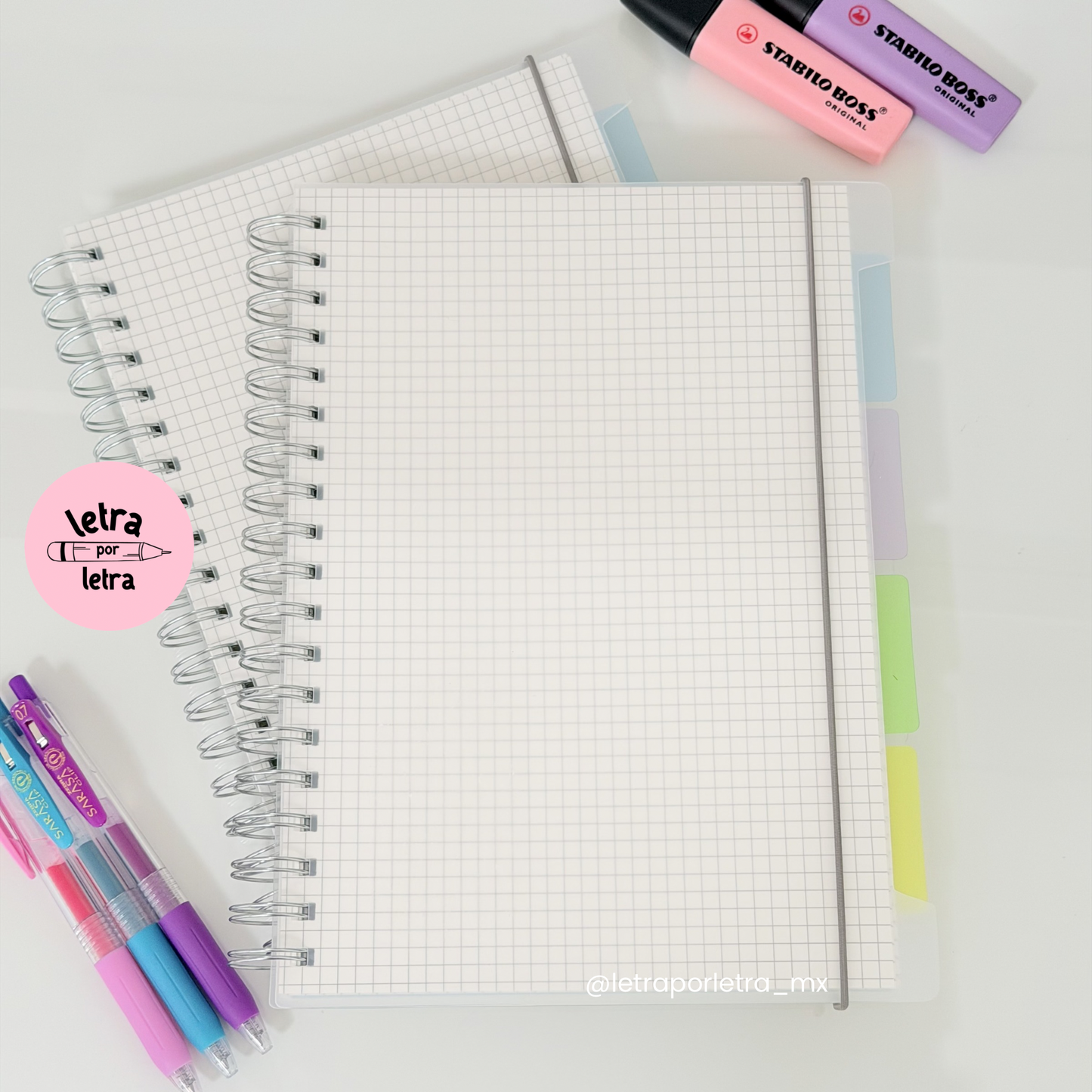 Libreta B5 con separadores